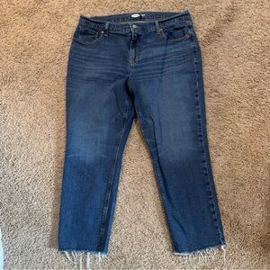 Old Navy Boyfriend Mid-Rise Raw Hem Jeans 14